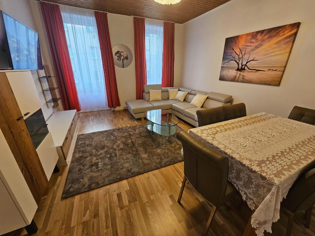 Mozart Apartments Vienna Exterior photo